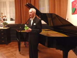 Juliusz Adamowski - 1199th Liszt Evening, Oborniki Slaskie, Parlour of Four Muses, 18th March 2016. <br> Performers received symbolic beautiful artworks of the concert announced the upcoming Easter holiday. Photo by Jolanta Nitka.